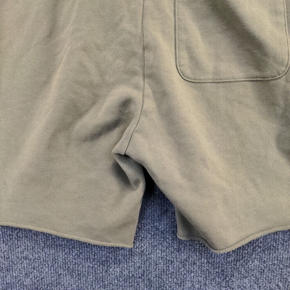 H&M Women's Regular Fit Cut Off Sweat Shorts Green Size Small Cotton Blend - Picture 4 of 11